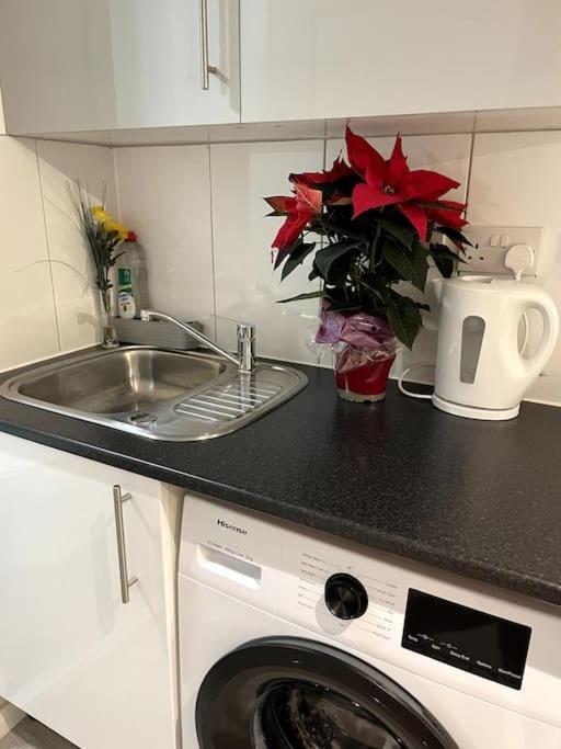 Lovely Flat In Heart Of Лондон Екстер'єр фото